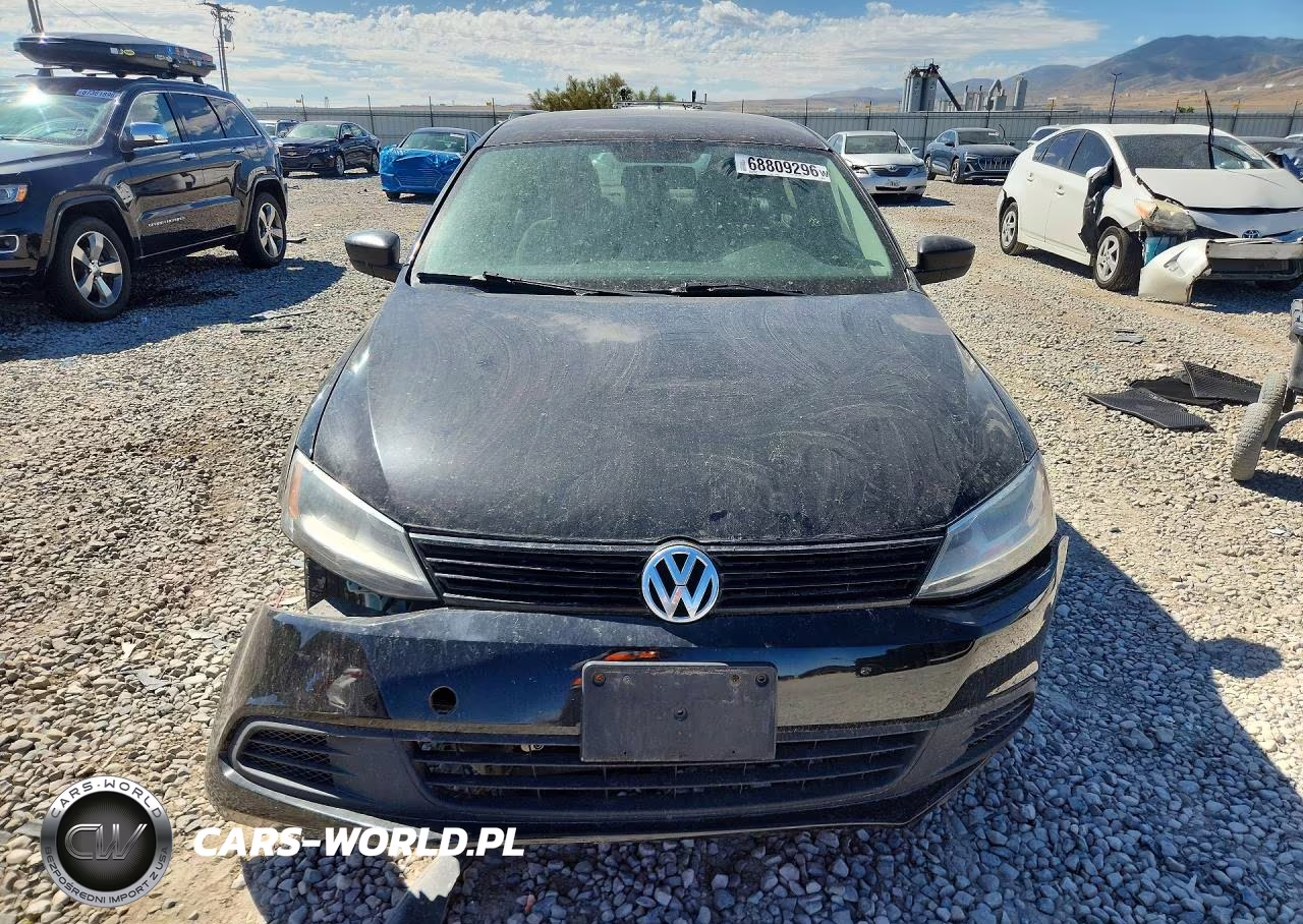2011 Volkswagen Jetta Base VIN:3VW2K7AJ1BM044072 - 5