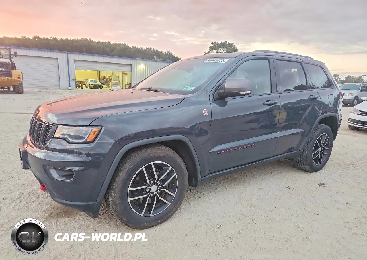 2018 Jeep Grand Cherokee Trailhawk VIN:1C4RJFLG6JC268258 - 1