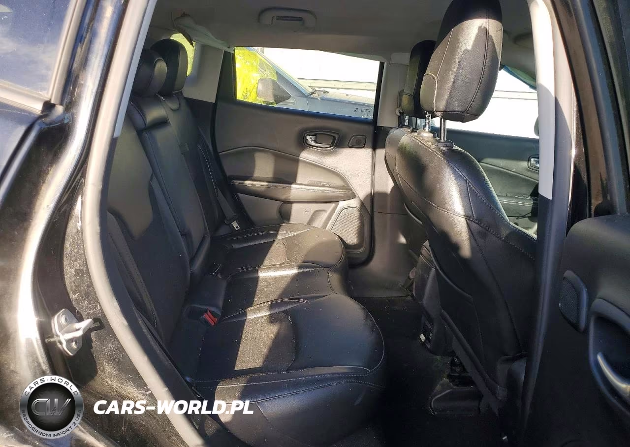 2020 Jeep Compass Latitude VIN:3C4NJDBB9LT203923 - 10