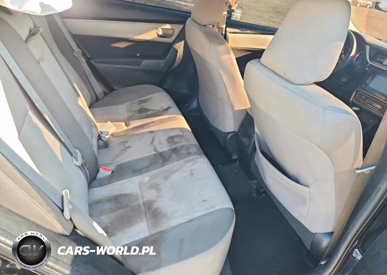 2018 Toyota Corolla Le VIN:2T1BURHE5JC025372 - 10