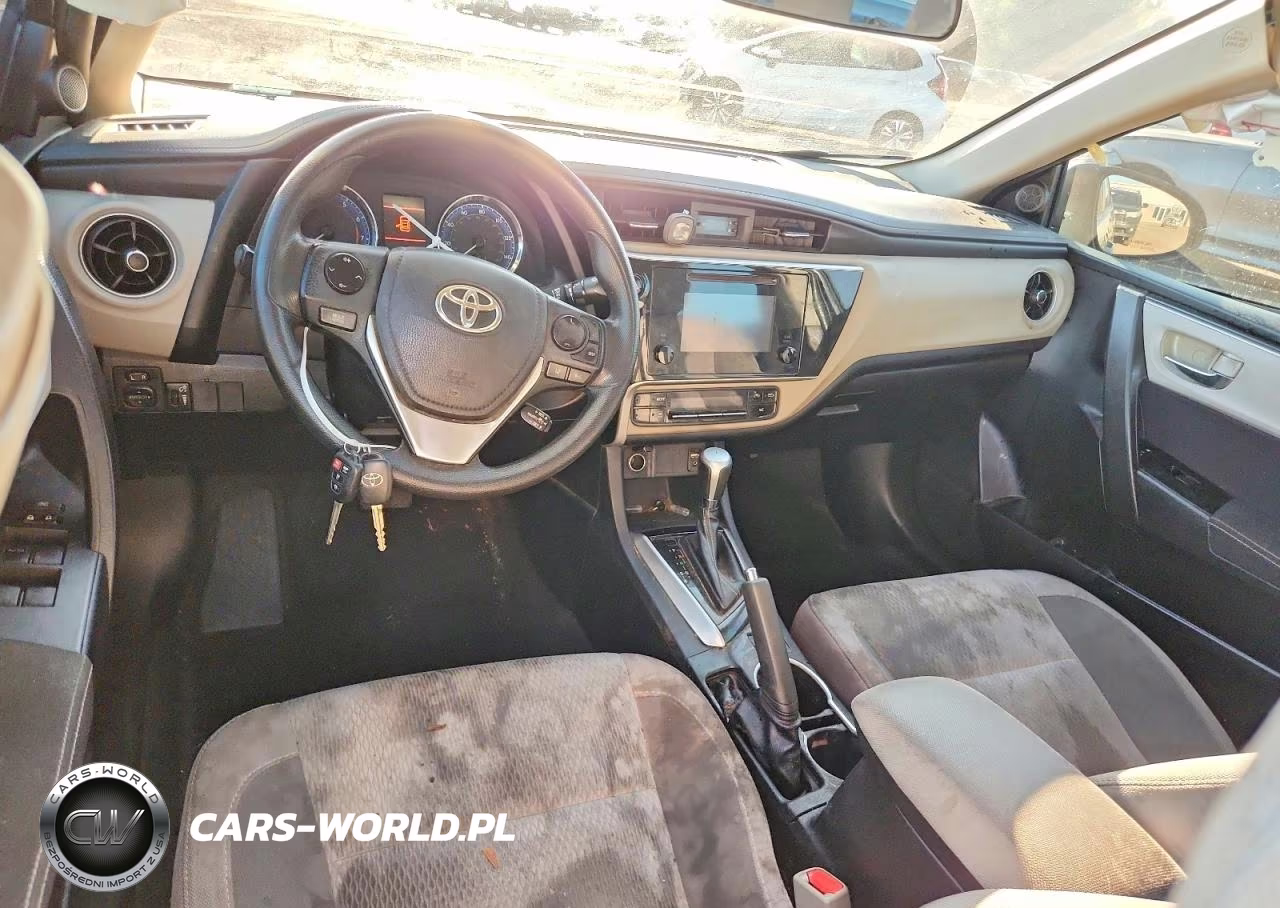 2018 Toyota Corolla Le VIN:2T1BURHE5JC025372 - 8