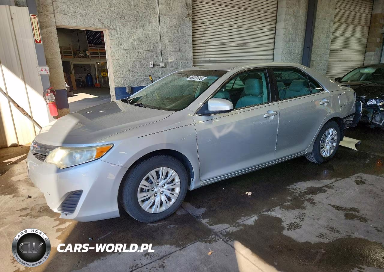 2014 Toyota Camry Le VIN:4T4BF1FK6ER339207 - 1
