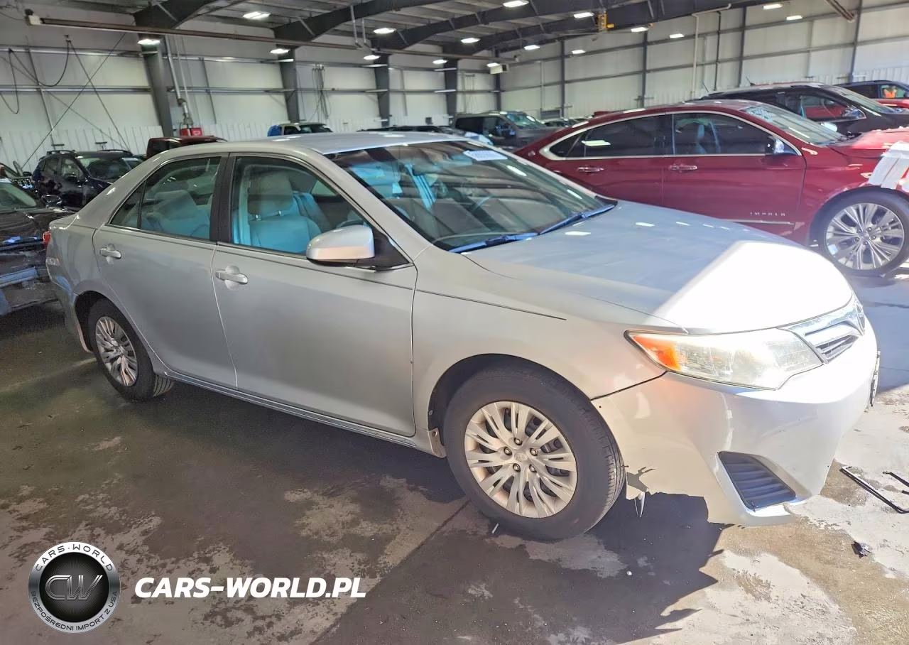 2014 Toyota Camry Le VIN:4T4BF1FK6ER339207 - 4