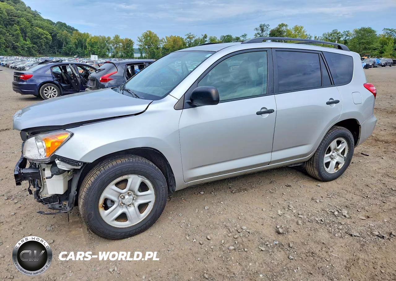 2011 Toyota Rav4 Base – zdjęcie 1 z 14