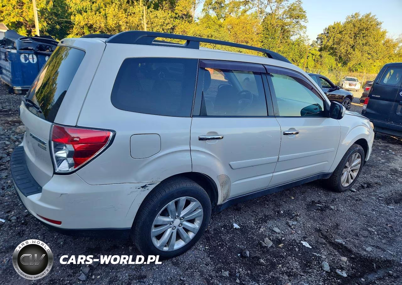 2011 Subaru Forester Limited VIN:JF2SHAFC4BH745638 - 3