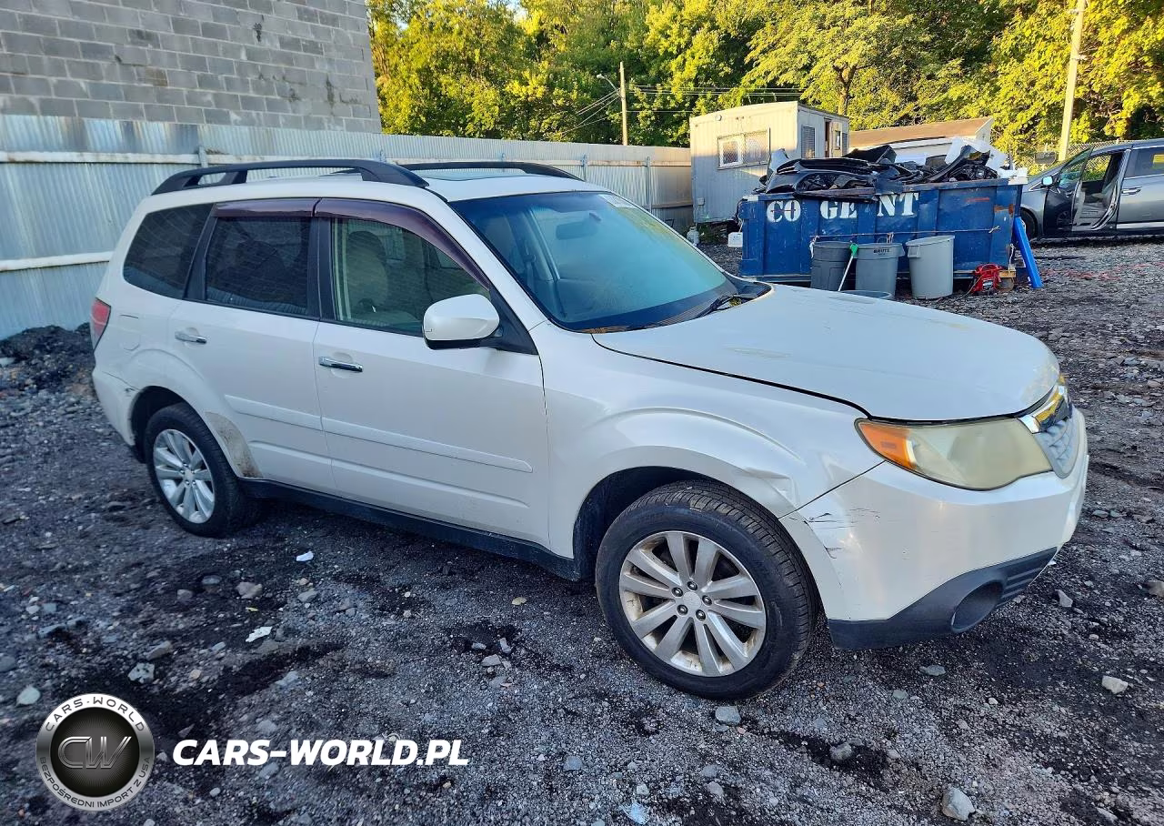 2011 Subaru Forester Limited VIN:JF2SHAFC4BH745638 - 4