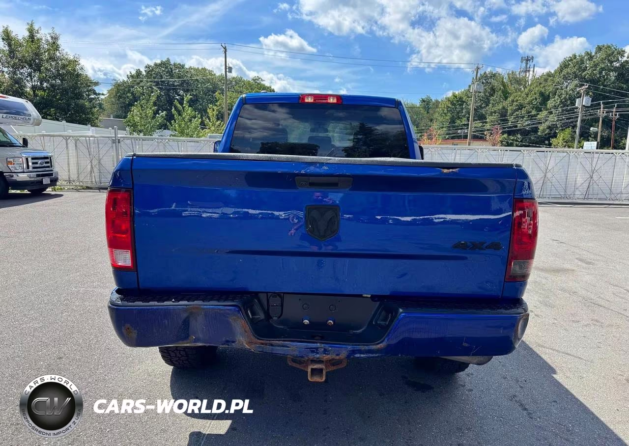 2019 Ram 1500 Classic Tradesman VIN:1C6RR7FG8KS577903 - 5