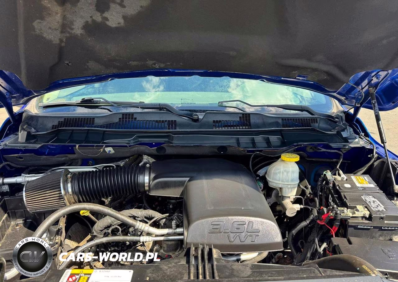 2019 Ram 1500 Classic Tradesman VIN:1C6RR7FG8KS577903 - 9