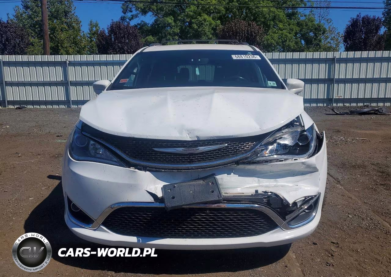 2020 Chrysler Pacifica Touring L VIN:2C4RC1BG3LR106743 - 5
