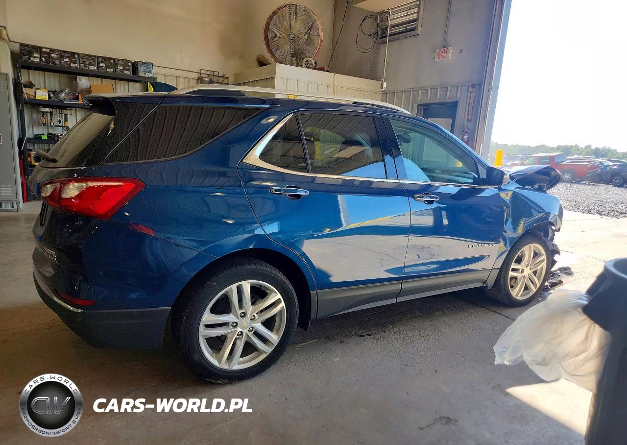 2020 Chevrolet Equinox Premier VIN:2GNAXYEX6L6129674 - 3
