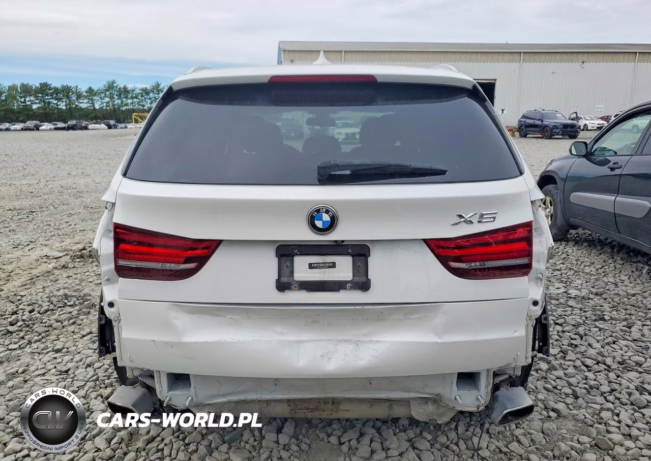 2018 BMW X5 xDrive35I VIN:5UXKR0C53J0Y02094 - 6