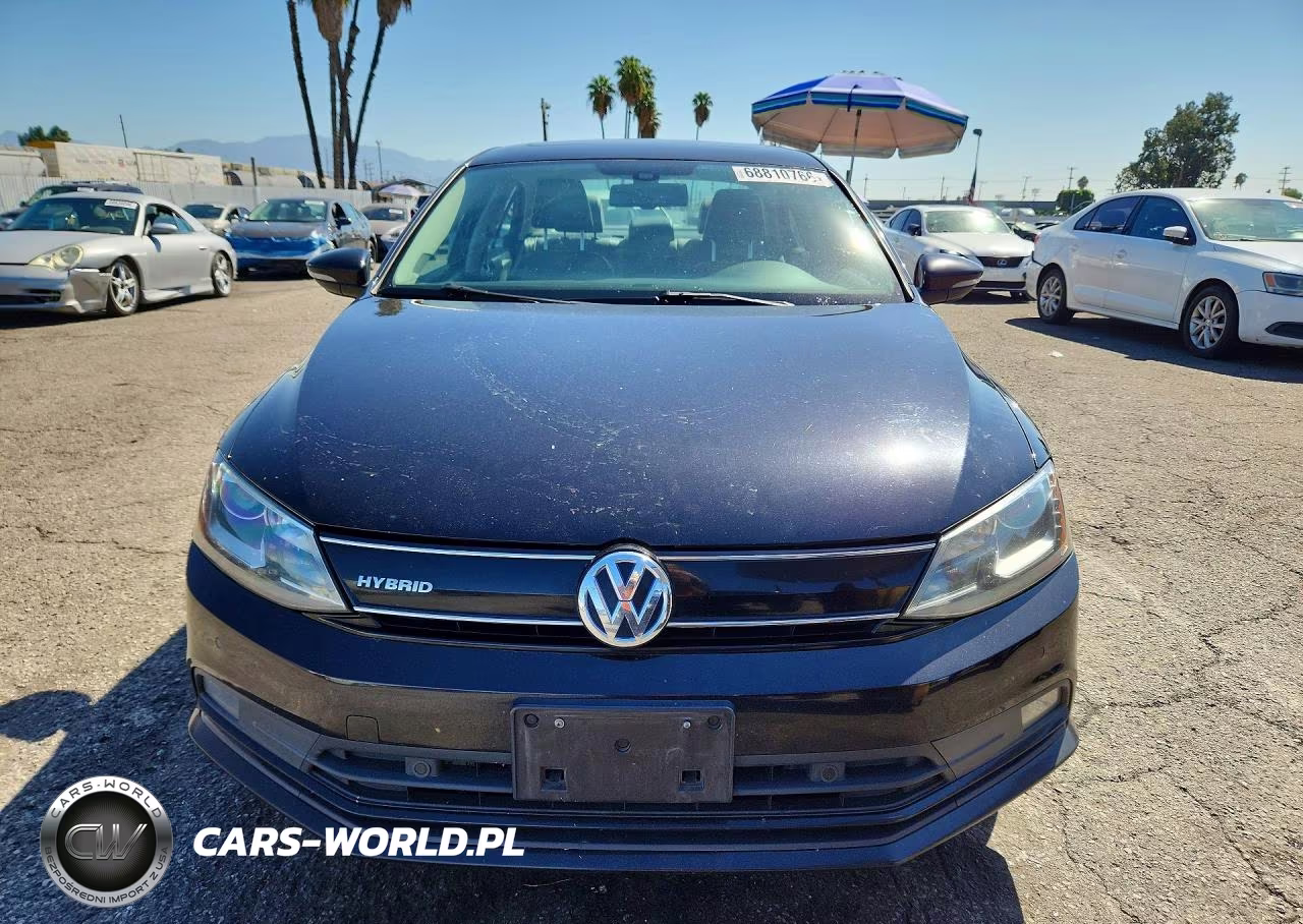 2016 Volkswagen Jetta Hybrid VIN:3VW637AJ0GM390202 - 5