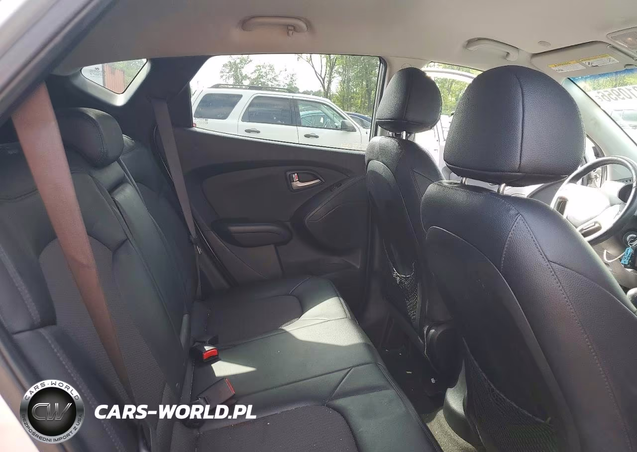 2012 Hyundai Tucson Gls VIN:KM8JUCAC5CU493055 - 11