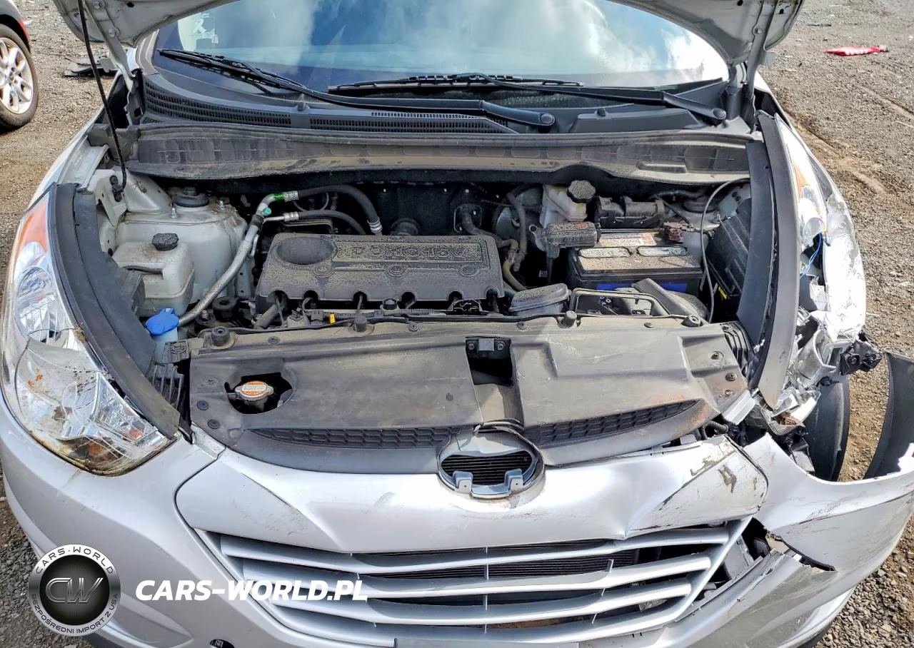 2012 Hyundai Tucson Gls VIN:KM8JUCAC5CU493055 - 12