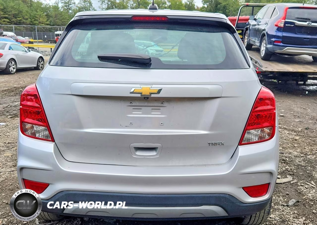 2018 Chevrolet Trax Ls VIN:KL7CJKSB3JB590802 - 6