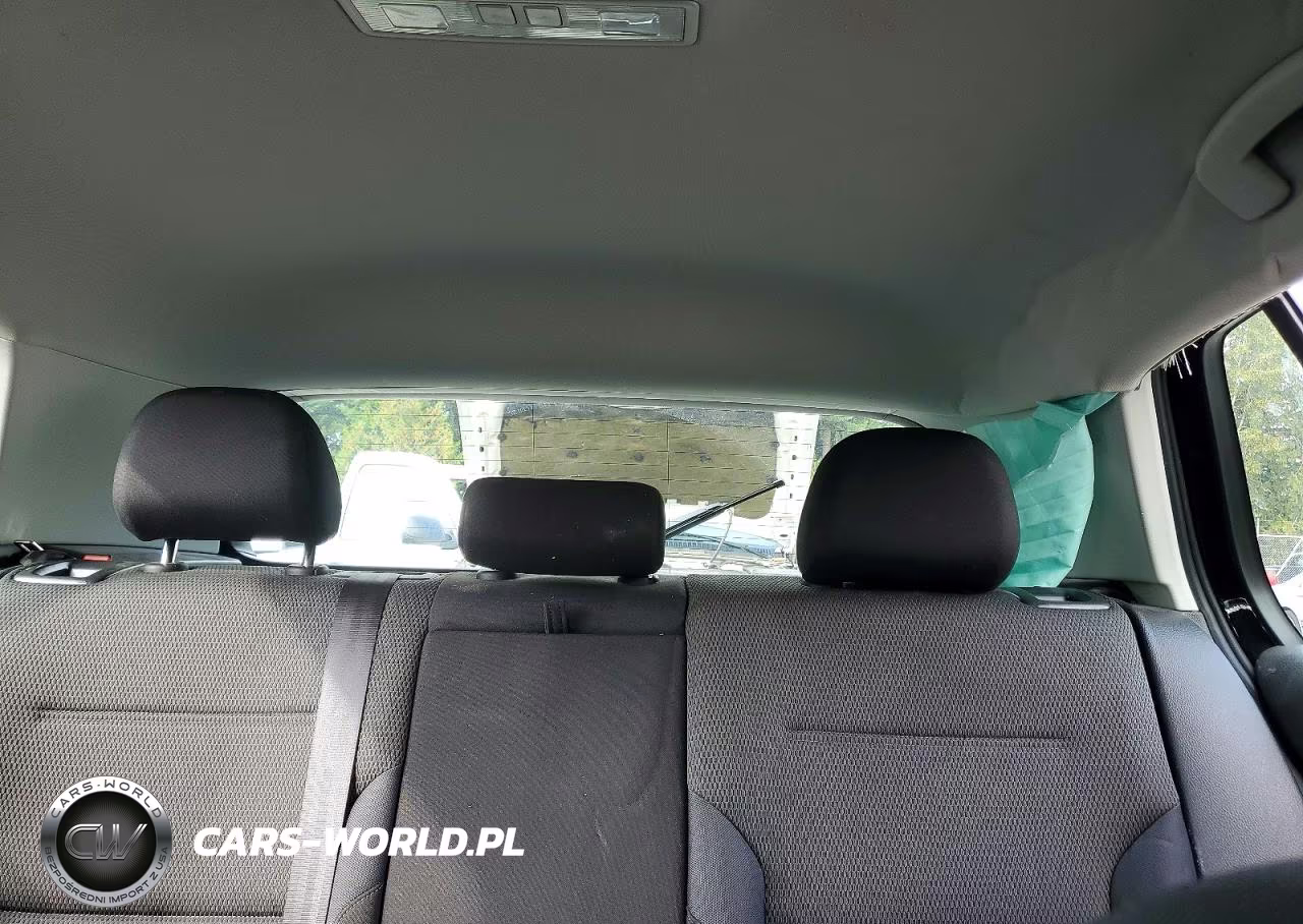2017 Volkswagen Golf S VIN:3VW217AU3HM010110 - 10