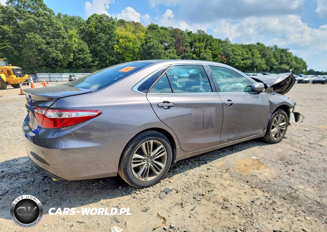 2017 Toyota Camry Se VIN:4T1BF1FK4HU430894 - 3
