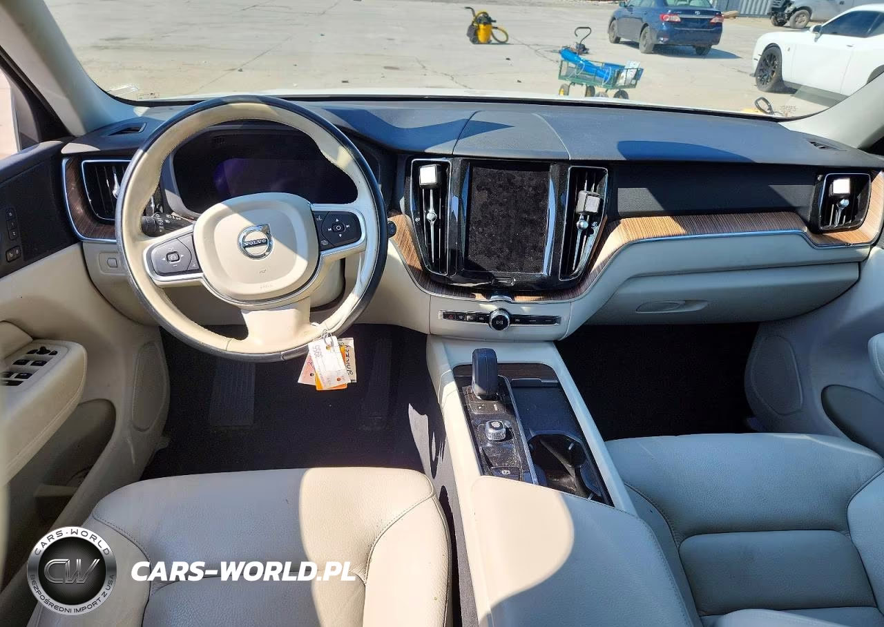2022 Volvo Xc60 B5 Momentum VIN:YV4L12DK1N1951680 - 8