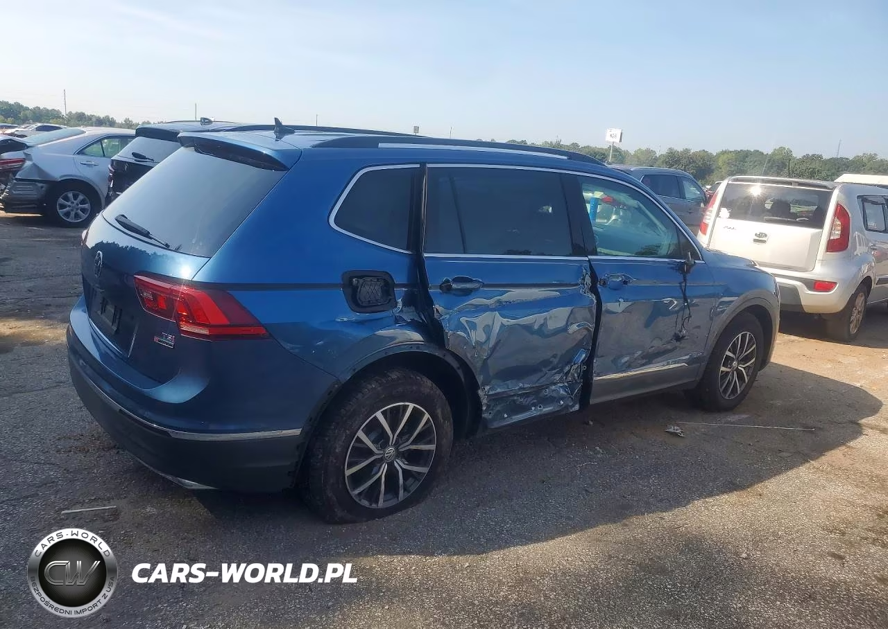 2018 Volkswagen Tiguan Se VIN:3VV2B7AX8JM033173 - 3