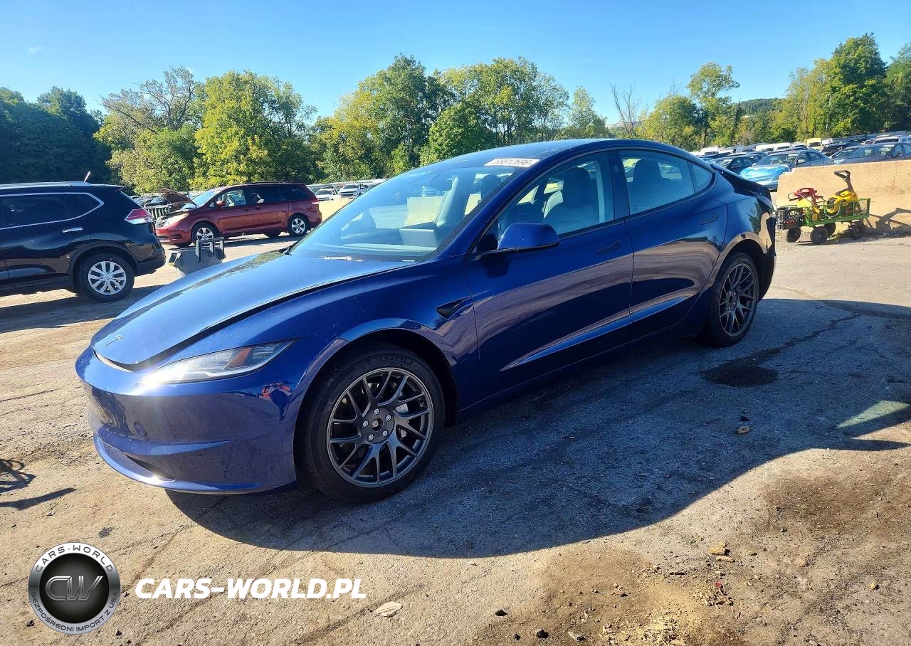 2024 Tesla Model 3 VIN:5YJ3E1EB6RF795679 - 1