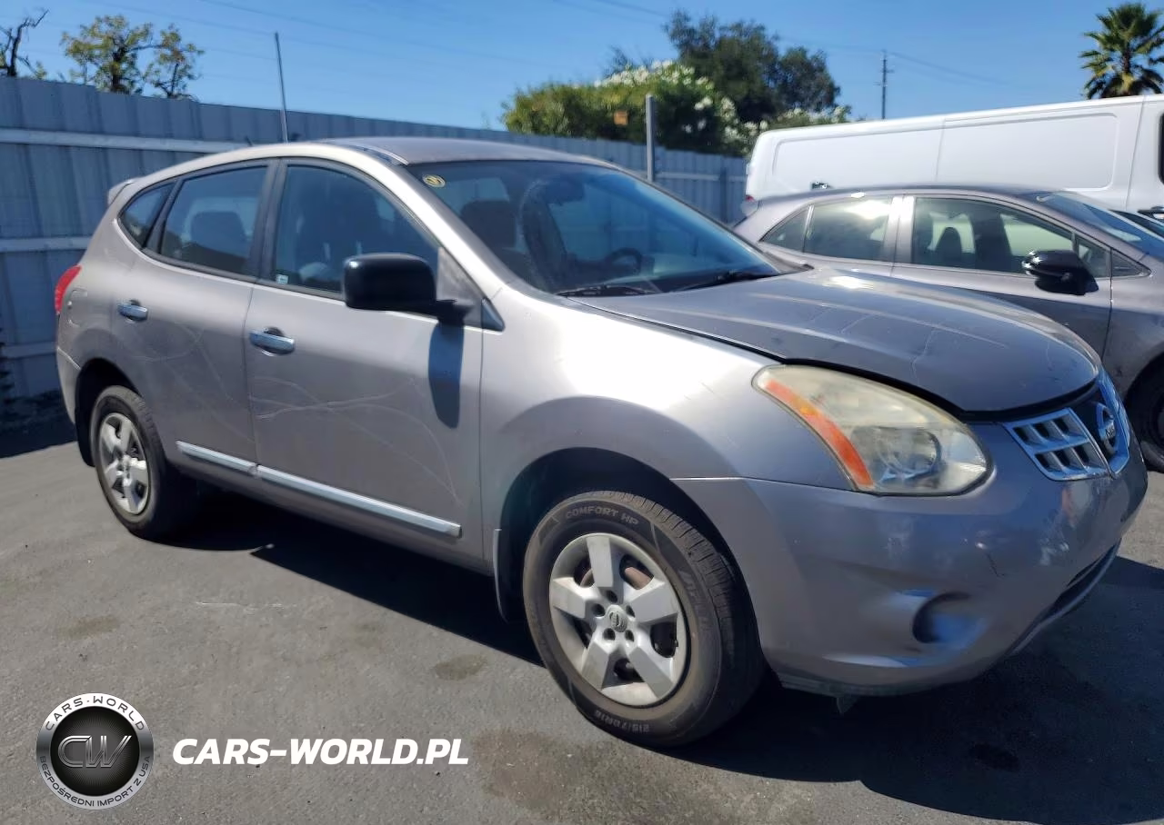 2011 Nissan Rogue S VIN:JN8AS5MT1BW570951 - 4