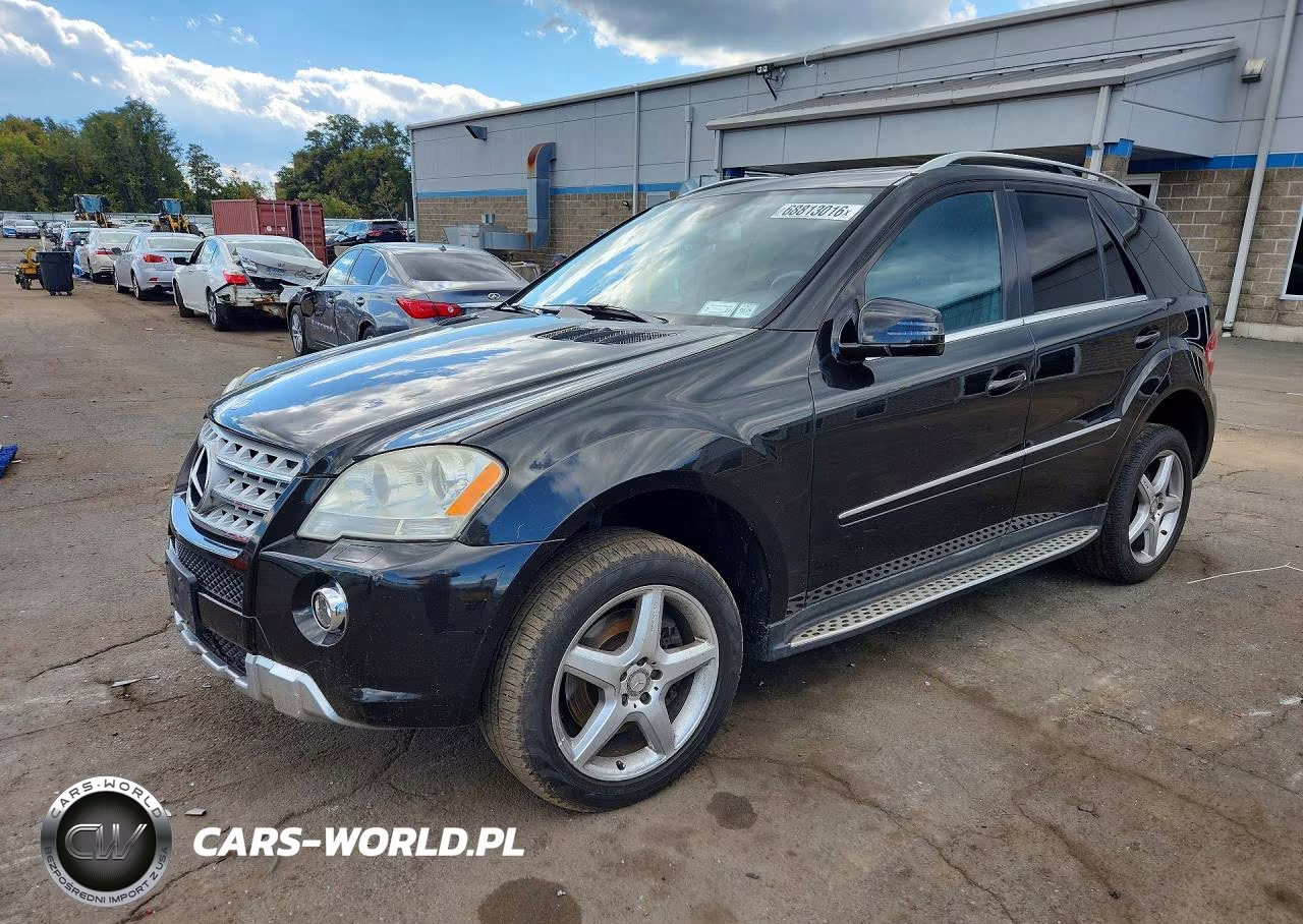2011 Mercedes-Benz Ml 550 4Matic VIN:4JGBB7CB0BA627928 - 1