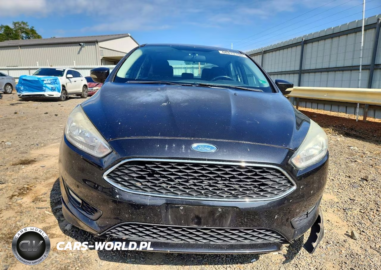 2015 Ford Focus Se VIN:1FADP3F28FL216182 - 5