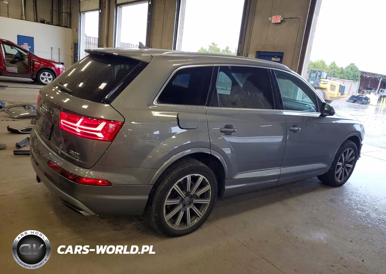 2017 Audi Q7 Prestige VIN:WA1VAAF71HD002528 - 3