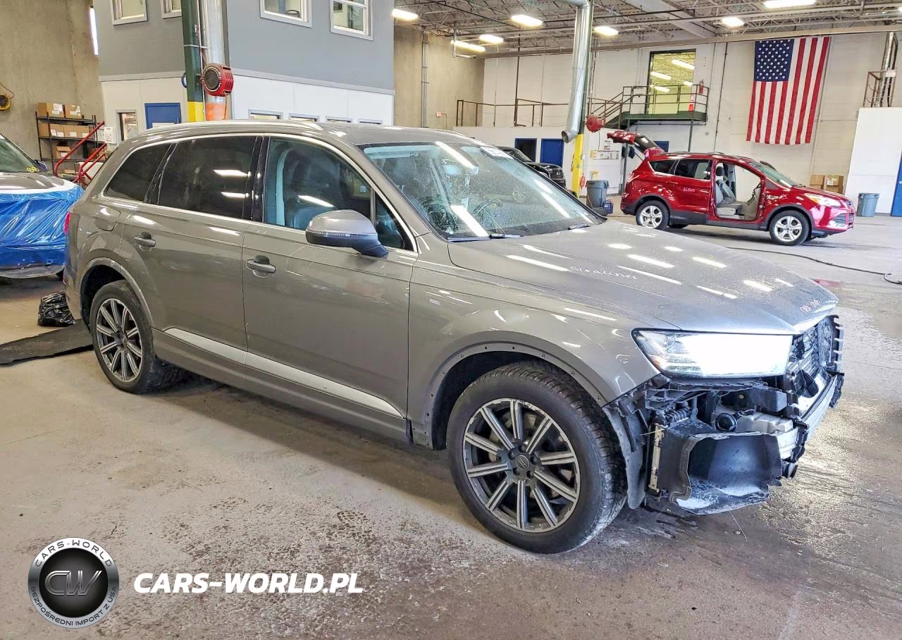 2017 Audi Q7 Prestige VIN:WA1VAAF71HD002528 - 4