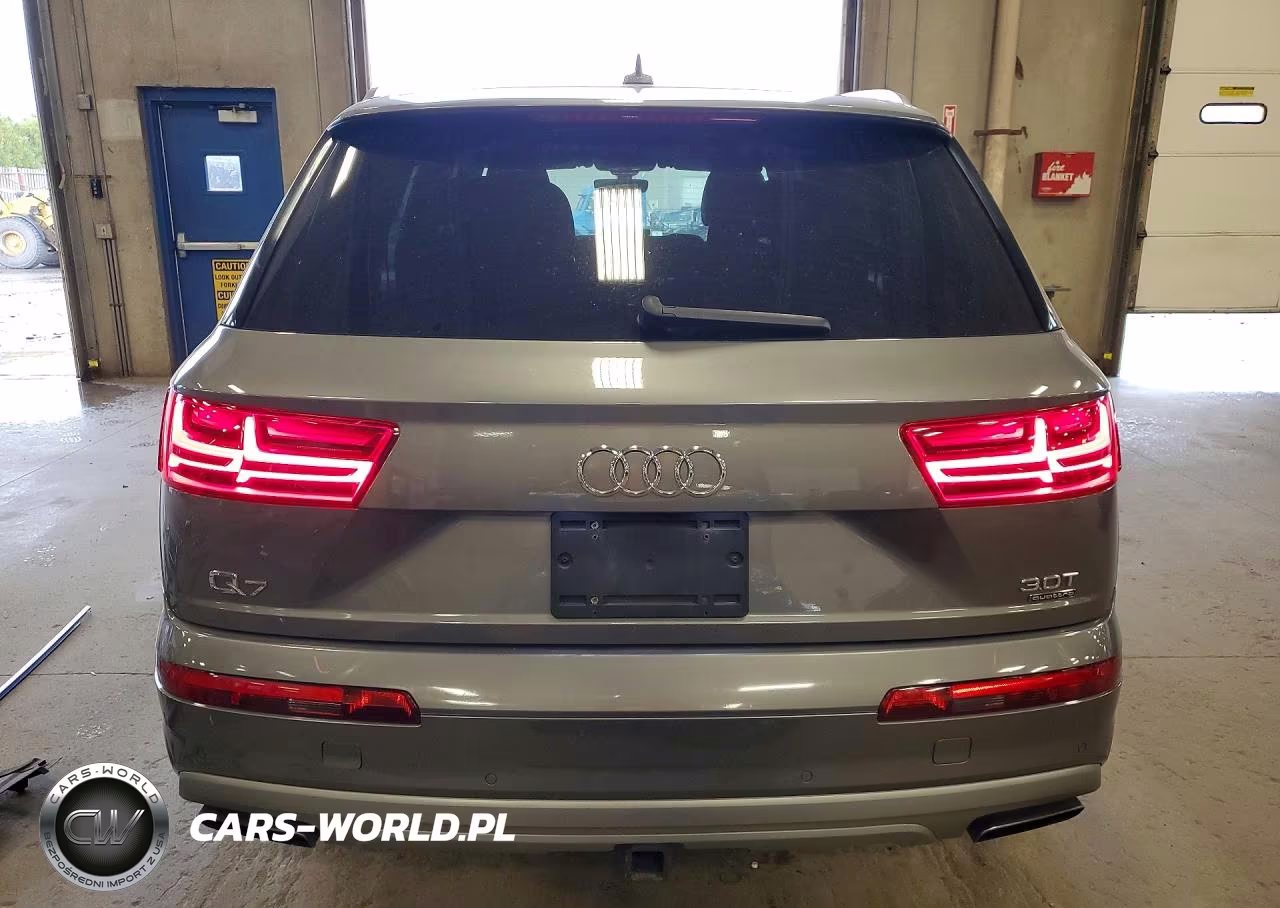 2017 Audi Q7 Prestige VIN:WA1VAAF71HD002528 - 6