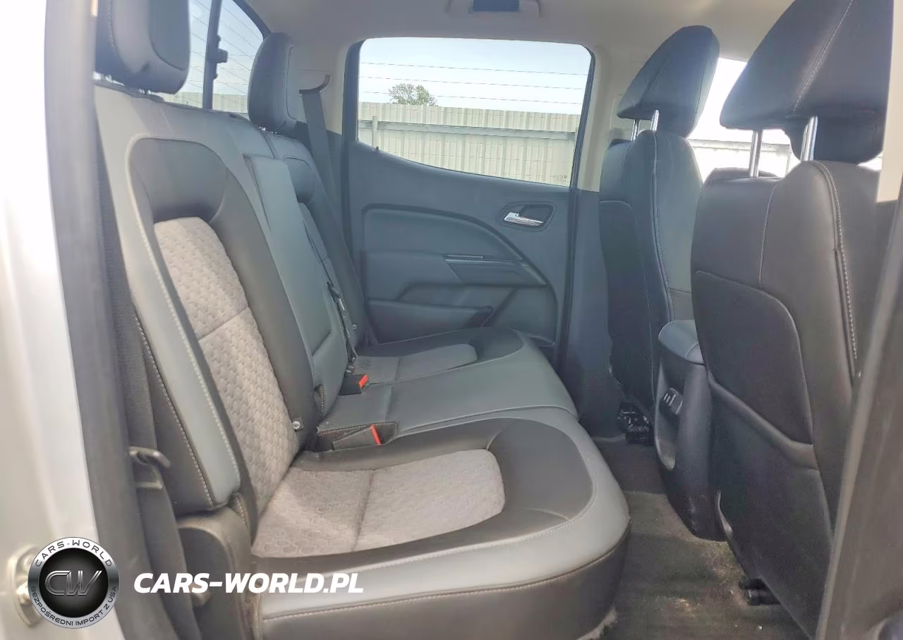2018 Chevrolet Colorado Z71 VIN:1GCGTDEN7J1205375 - 10