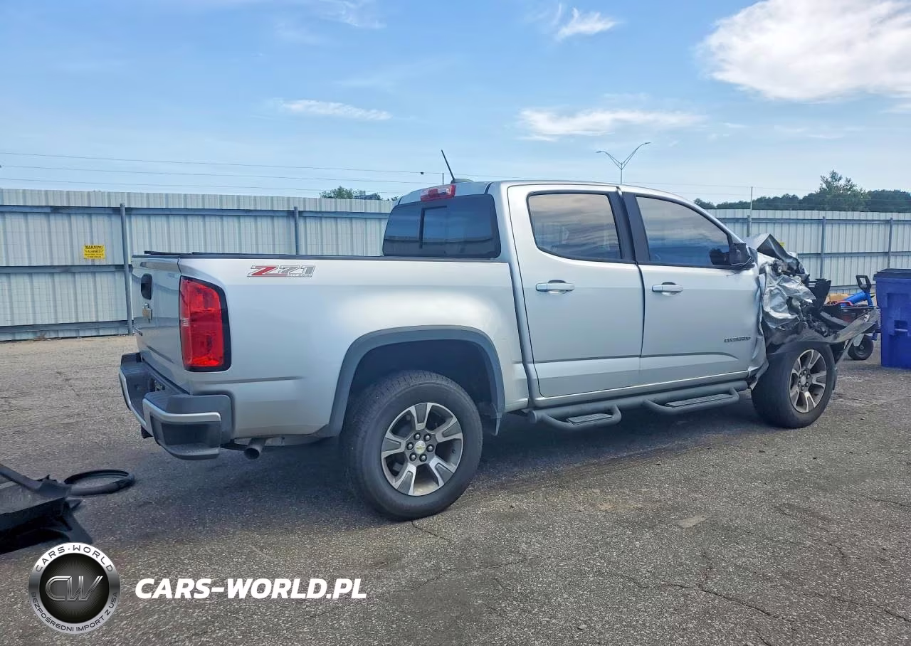 2018 Chevrolet Colorado Z71 VIN:1GCGTDEN7J1205375 - 3