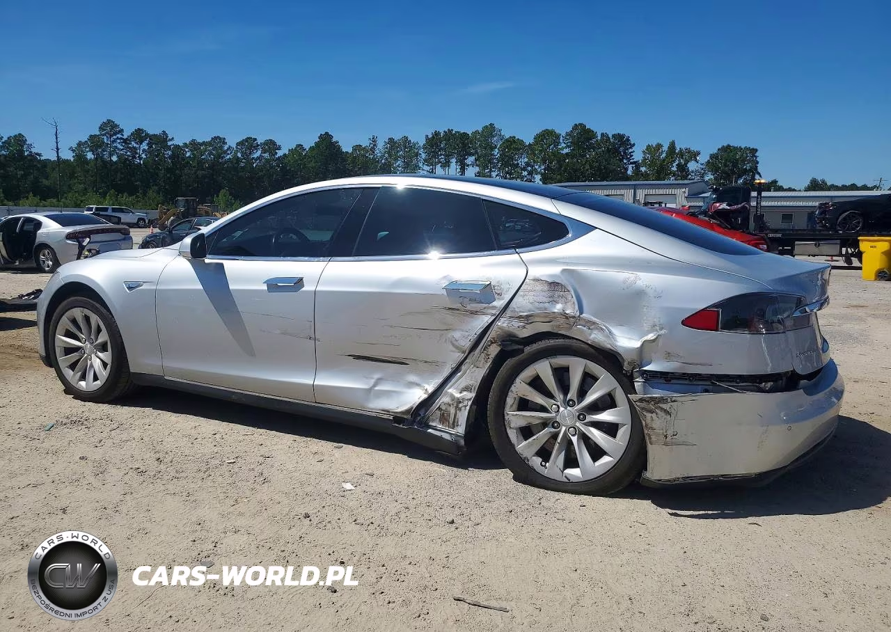 2016 Tesla Model S VIN:5YJSA1E22GF125308 - 2