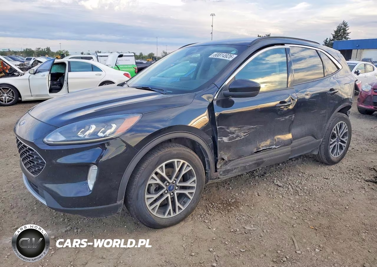 2020 Ford Escape Sel
