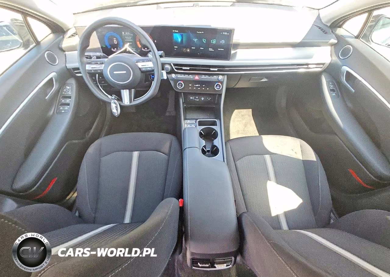 2026 Hyundai Sonata Hybrid Blue VIN:KMHL24JJ6TA157712 - 8