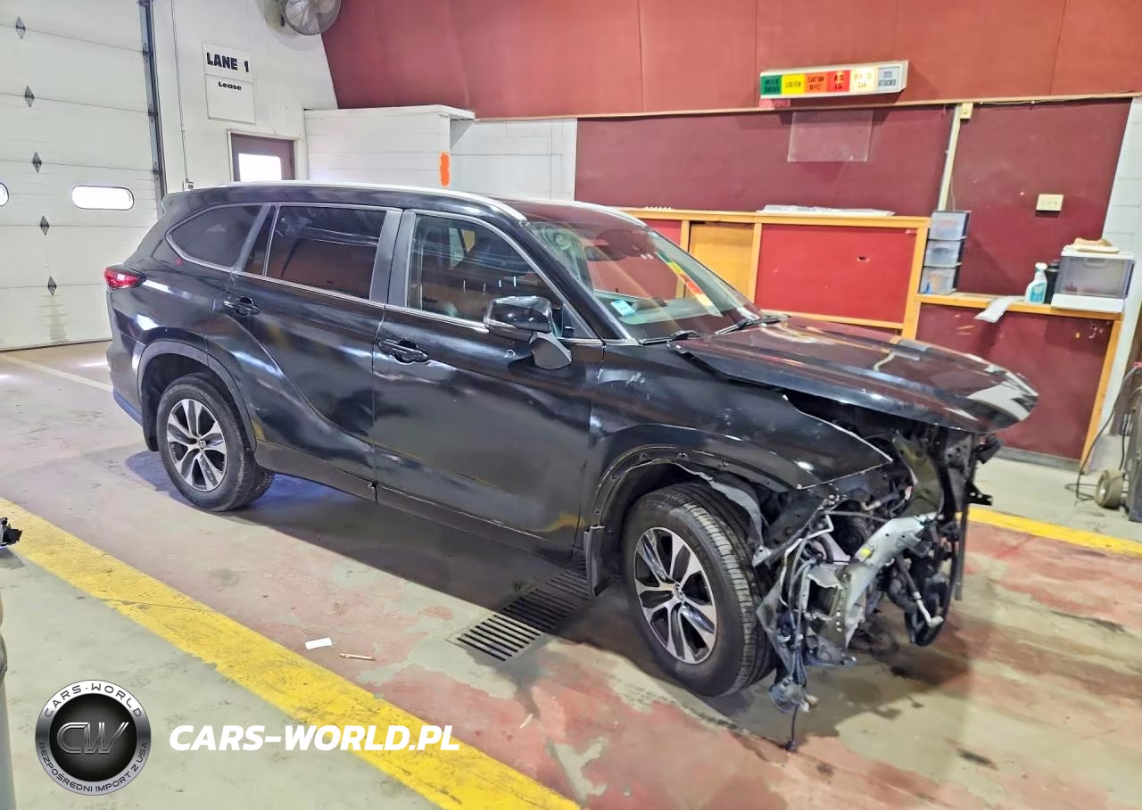 2023 Toyota Highlander Xle VIN:5TDKDRBHXPS044194 - 4