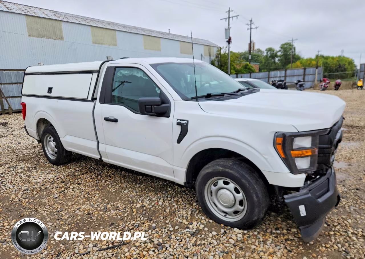 2023 Ford F150 VIN:1FTMF1CBXPKE33018 - 4