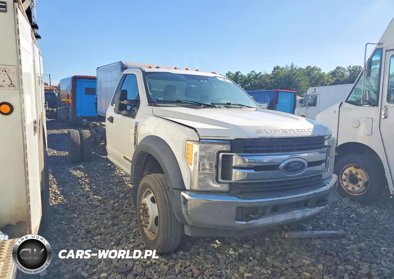 2017 Ford F550 Super Duty VIN:1FDUF5GT0HEE04746 - 4