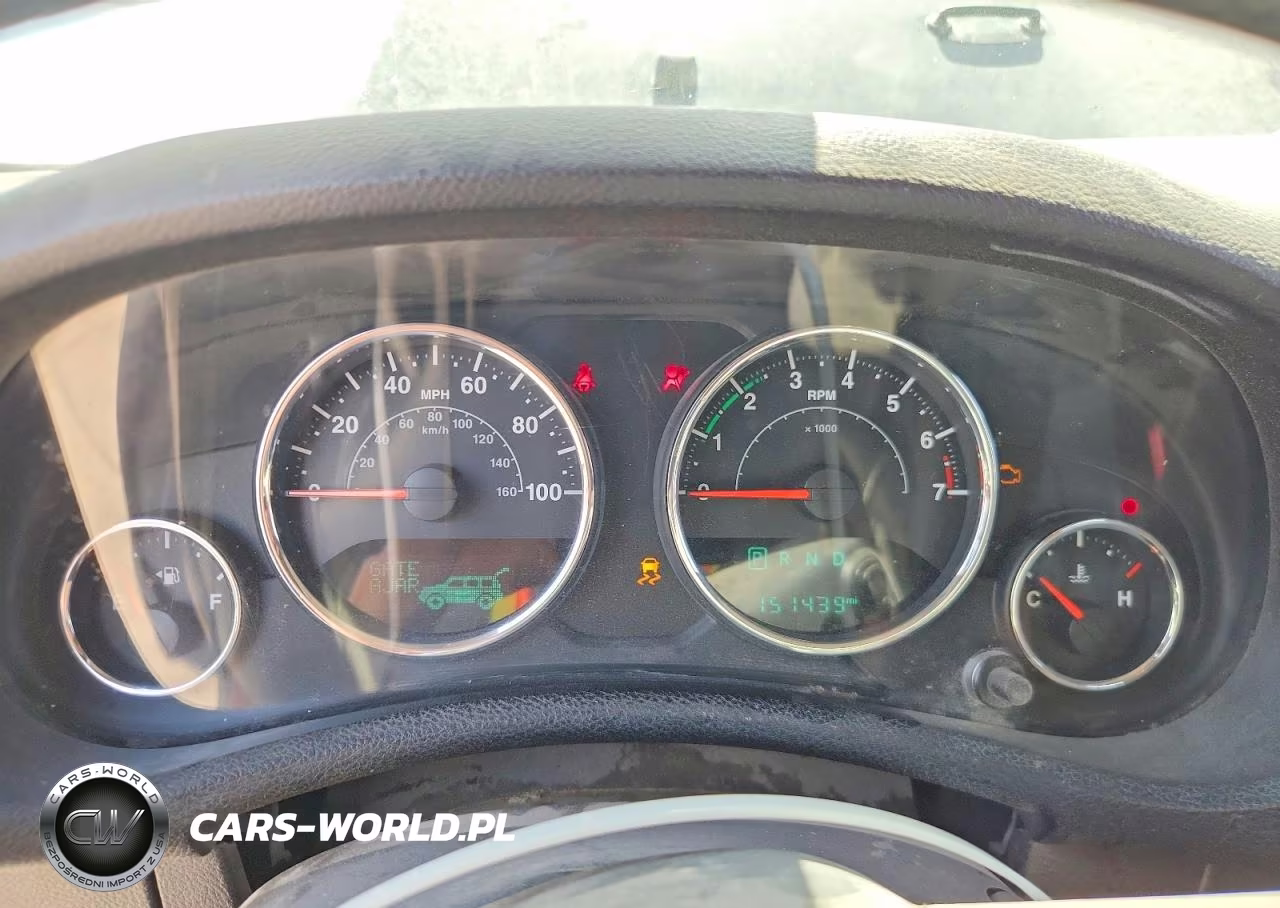 2016 Jeep Wrangler Unlimited Sport VIN:1C4BJWDG4GL269515 - 9
