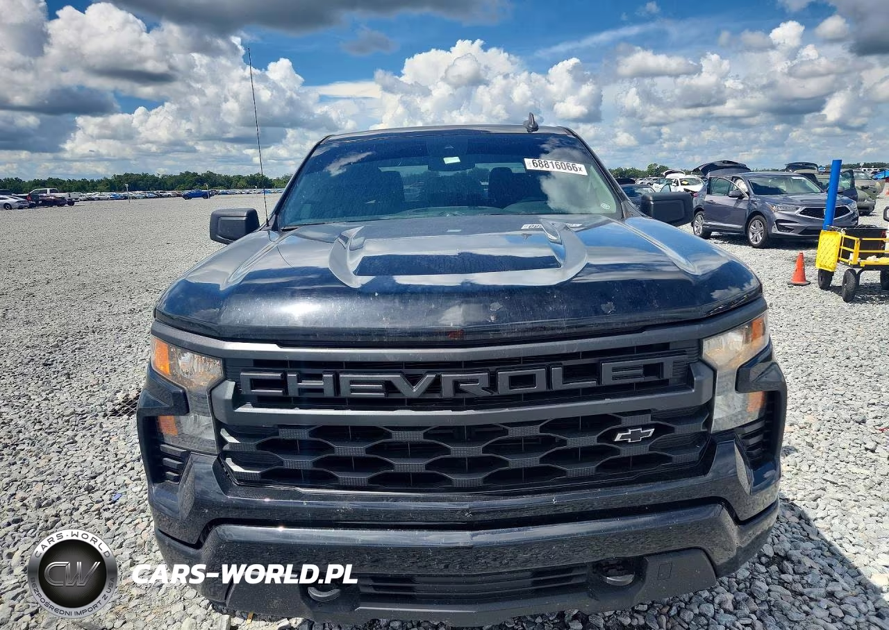 2024 Chevrolet Silverado C1500 Custom VIN:1GCPABEK6RZ231575 - 5
