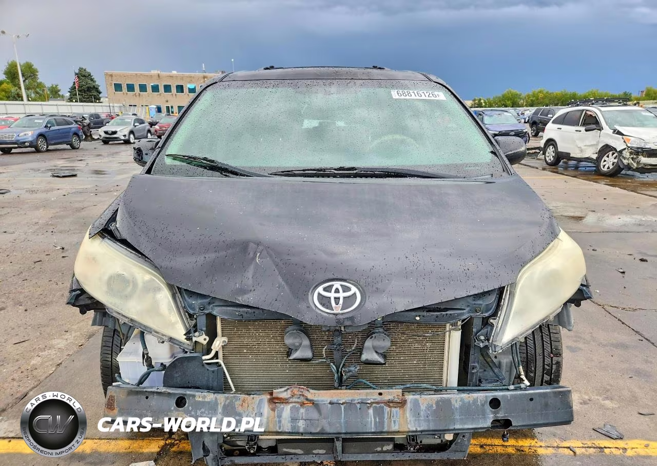 2012 Toyota Sienna Xle 7-Passenger VIN:5TDDK3DC8CS046971 - 5