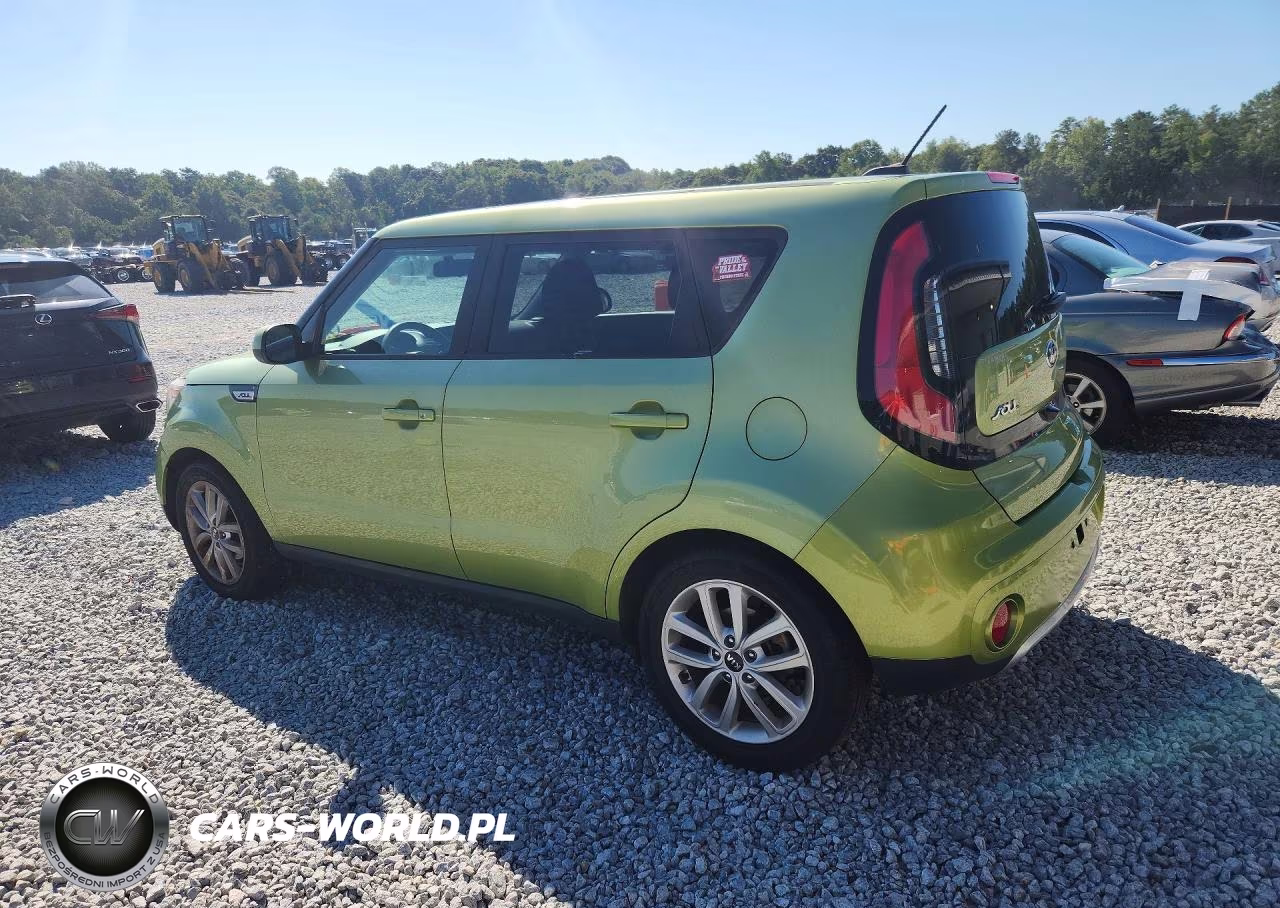 2018 Kia Soul + VIN:KNDJP3A53J7903196 - 2
