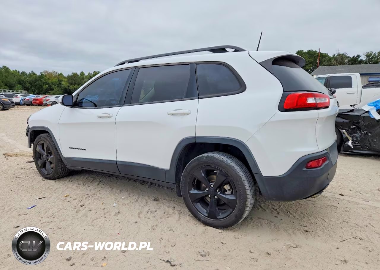 2016 Jeep Cherokee Latitude VIN:1C4PJLCB7GW114188 - 2