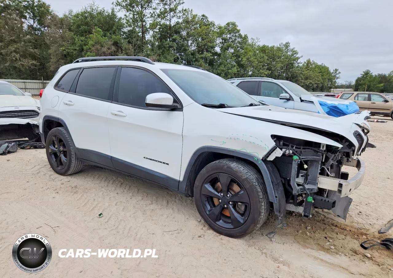 2016 Jeep Cherokee Latitude VIN:1C4PJLCB7GW114188 - 4