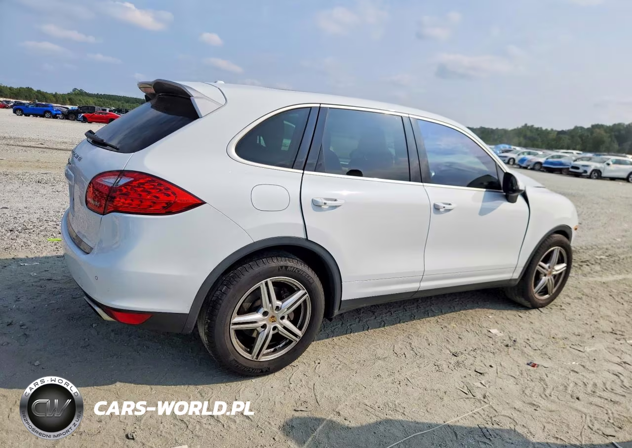 2014 Porsche Cayenne VIN:WP1AA2A29ELA93828 - 3