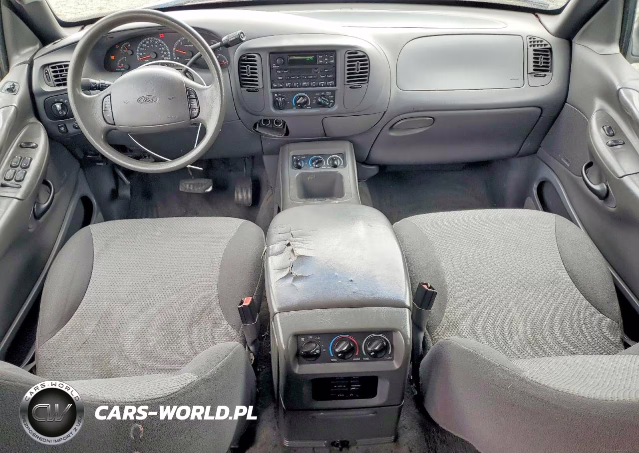 2001 Ford Expedition Xlt VIN:1FMRU15W81LA71800 - 8