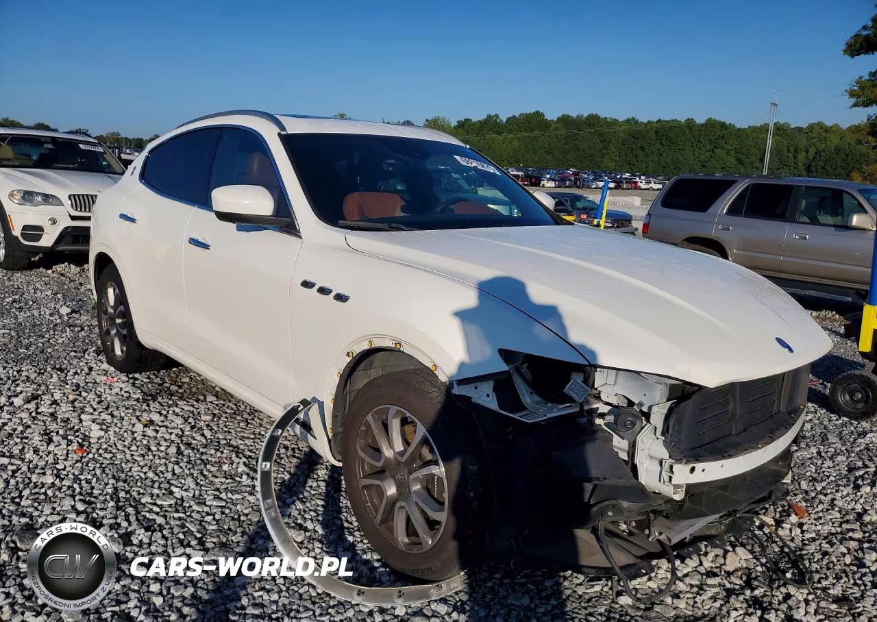 2017 Maserati Levante Luxury VIN:ZN661XUL9HX231307 - 4