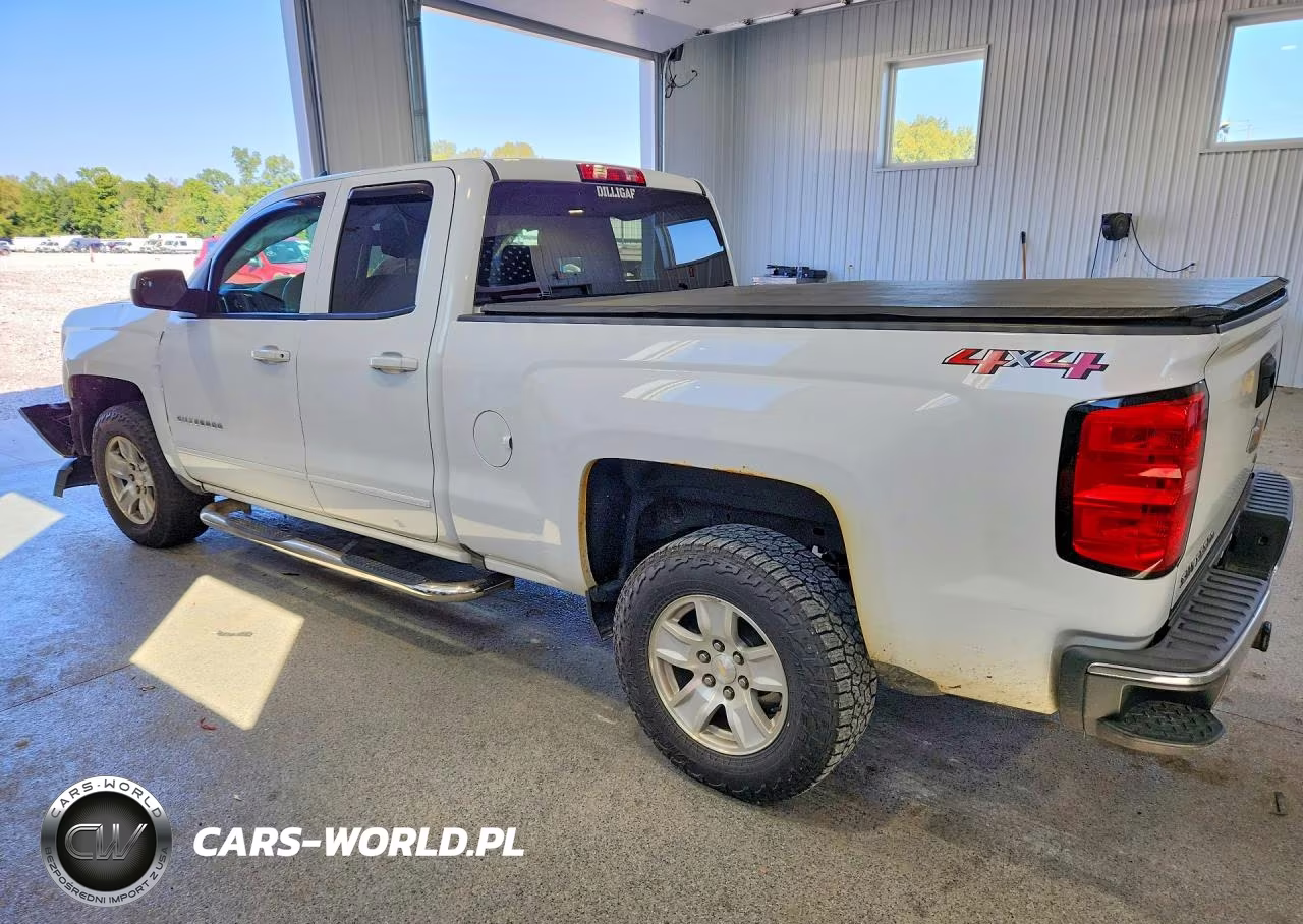 2018 Chevrolet Silverado K1500 Lt VIN:1GCVKREH5JZ158592 - 2
