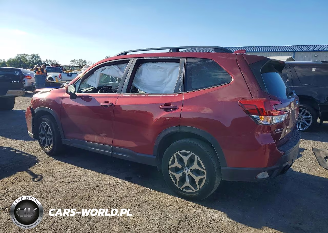 2020 Subaru Forester Premier VIN:JF2SKAGCXLH439755 - 2