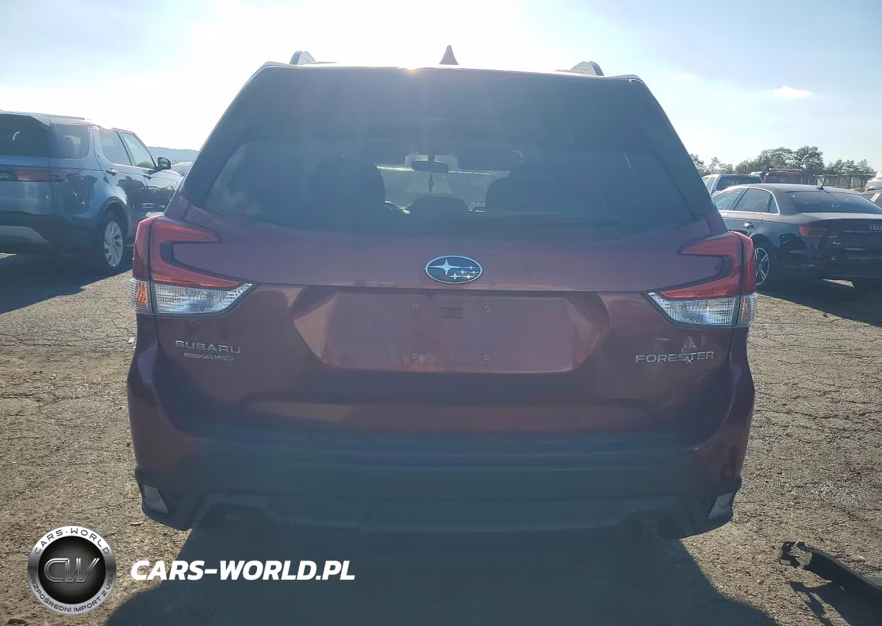 2020 Subaru Forester Premier VIN:JF2SKAGCXLH439755 - 6